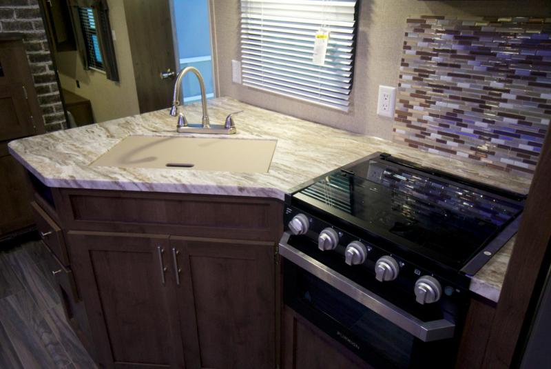 Shasta 30QB Travel Trailer Kitchen Sink and Stove